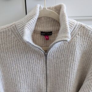 Vince Camuto Cream Ribbed Zip-Up Sweater